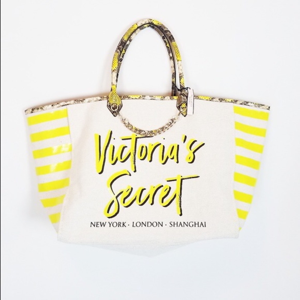 Victoria Secret weekend bag